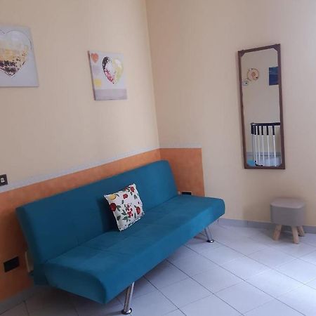 Stylish Flat "Il Sole" Nova Milanese Apartment Exterior foto
